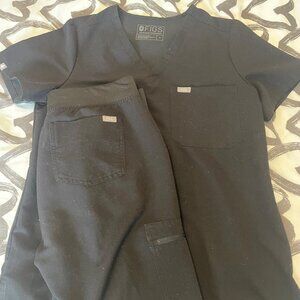 FIGS Scrub Set - Black